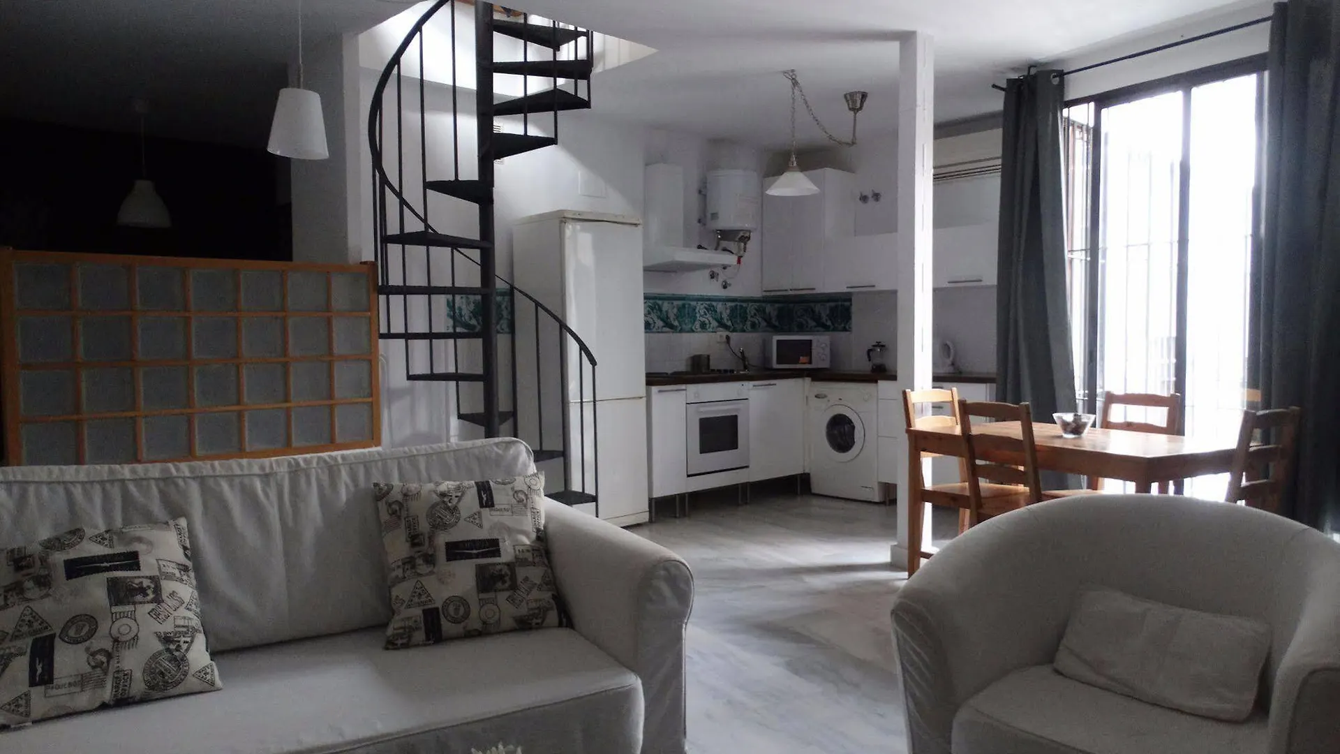 Malaga Apartamentos - Jinetes, 13 0*,  Spanien
